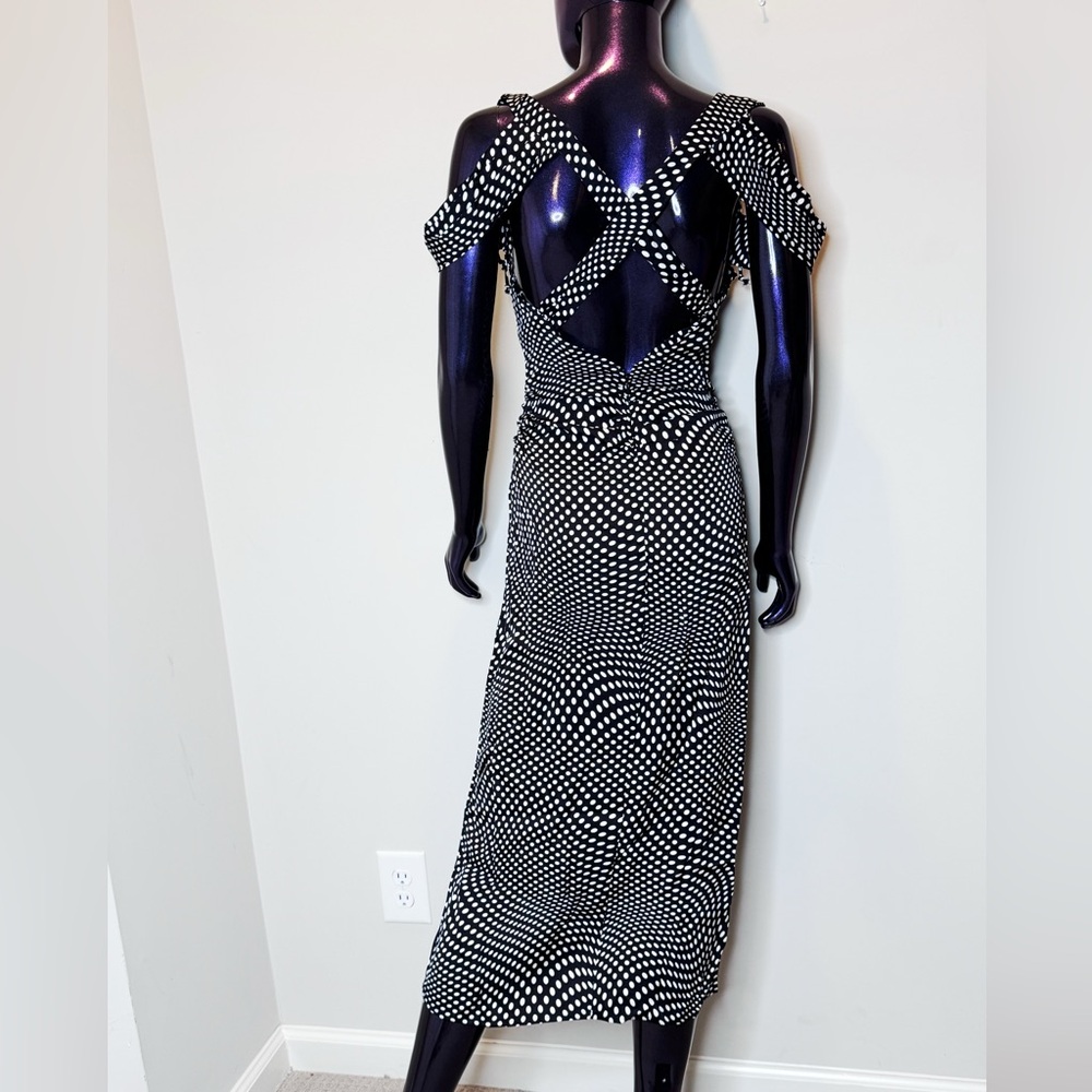 XS! - Picture 3 of 6